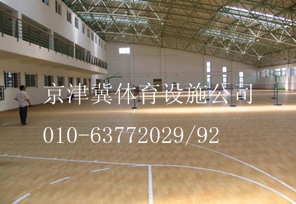 Pvc羽毛球运动地板厂家 ， 塑胶羽毛球场地板 ， pvc羽毛球场施工，  室内